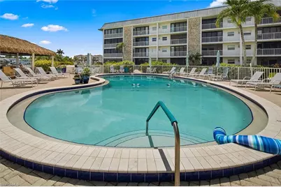 3000 Gulf Shore Blvd N #103, Naples, FL 34103 - Photo 21