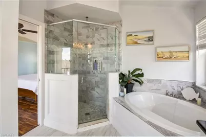 2534 NE 20th Ct, Cape Coral, FL 33909 - Photo 25