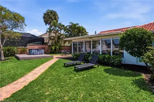 455 Bayside Ave, Naples, FL 34108 - Photo 21
