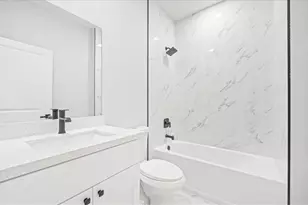 103 Diplomat Pkwy E, Cape Coral, FL 33909 - Photo 11
