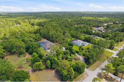 522 31st St SW, Naples, FL 34117 - Photo 3