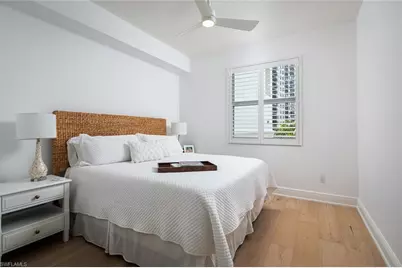 470 Launch Cir #V401, Naples, FL 34108 - Photo 13