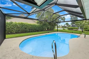 10340 Regent Cir, Naples, FL 34109 - Photo 3