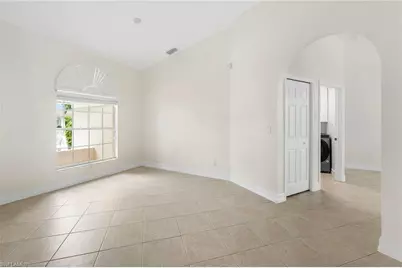 10340 Regent Cir, Naples, FL 34109 - Photo 9