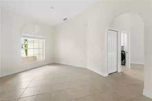 10340 Regent Cir, Naples, FL 34109 - Photo 9