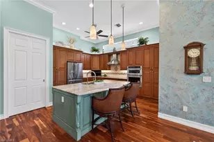 1769 York Island Dr, Naples, FL 34112 - Photo 9