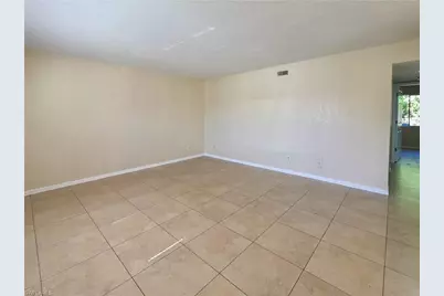 4621 Bayshore Dr #Q3, Naples, FL 34112 - Photo 3