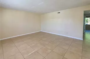 4621 Bayshore Dr, Naples, FL 34112 - Photo 3