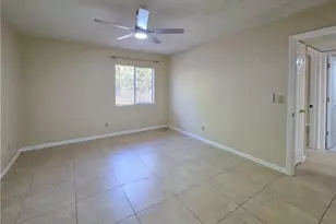 4621 Bayshore Dr, Naples, FL 34112 - Photo 5