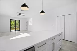 1122 Craft St E, Lehigh Acres, FL 33974 - Photo 9