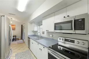 4195 2nd Ave NE, Naples, FL 34120 - Photo 7