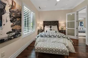 384 Edgemere Way E, Naples, FL 34105 - Photo 17