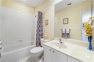 166 Vintage Cir, Naples, FL 34119 - Photo 19