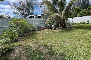 5374 Warren St, Naples, FL 34113 - Photo 31