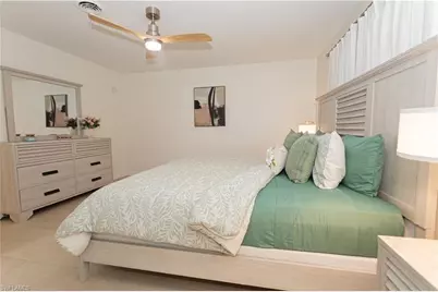 734 Sharar Ct, Cape Coral, FL 33904 - Photo 17