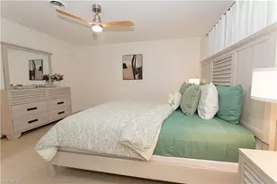 734 Sharar Ct, Cape Coral, FL 33904 - Photo 17