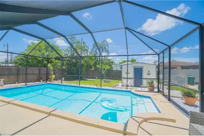 736 104th Ave N, Naples, FL 34108 - Photo 7