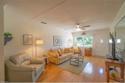 736 104th Ave N, Naples, FL 34108 - Photo 9