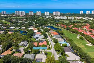 7018 Green Tree Dr, Naples, FL 34108 - Photo 5