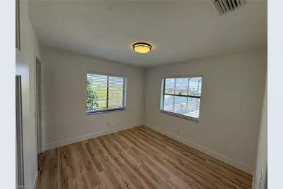 115 SE 6th St, Cape Coral, FL 33990 - Photo 17