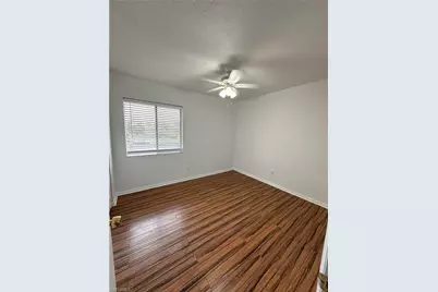 4629 Bayshore Dr #J7, Naples, FL 34112 - Photo 7