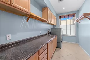 2035 Castle Garden Ln, Naples, FL 34110 - Photo 31