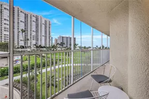 4041 Gulf Shore Blvd N, Naples, FL 34103 - Photo 27