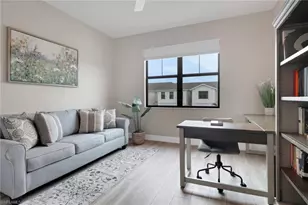 12973 Pembroke Dr, Naples, FL 34105 - Photo 21