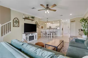 2704 Blossom Wy, Naples, FL 34120 - Photo 9