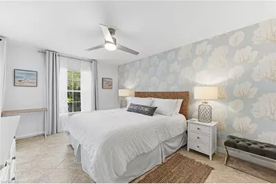 887 Gulf Pavilion Dr #203, Naples, FL 34108 - Photo 17