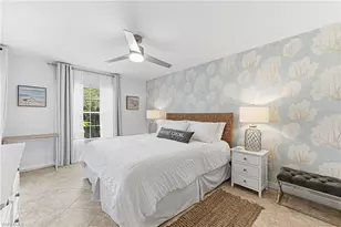 887 Gulf Pavilion Dr, Naples, FL 34108 - Photo 17