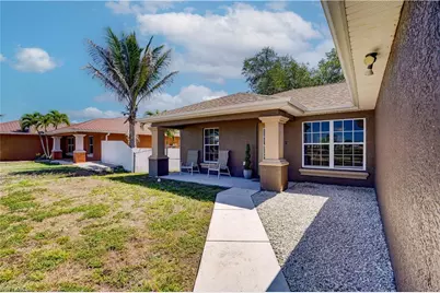 1427 NE Juanita Pl, Cape Coral, FL 33909 - Photo 23