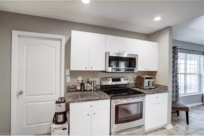 1427 NE Juanita Pl, Cape Coral, FL 33909 - Photo 9