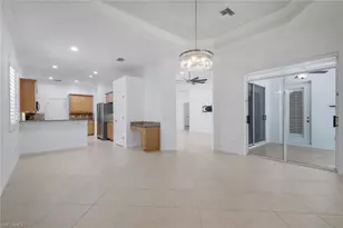 15501 Cadiz Ln, Naples, FL 34110 - Photo 9
