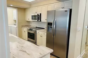 776 Willowbrook Dr, Naples, FL 34108 - Photo 9
