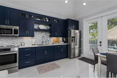 13625 Snapper Ln, Naples, FL 34114 - Photo 31