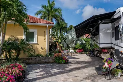 13625 Snapper Ln, Naples, FL 34114 - Photo 7