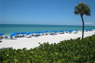 5550 Heron Point Dr, Naples, FL 34108 - Photo 9