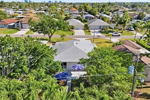 742 99th Ave N, Naples, FL 34108 - Photo 43