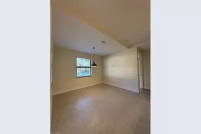 526 37th Ave NE, Naples, FL 34120 - Photo 9