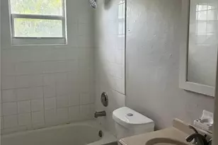 4923 Vincennes Ct, Cape Coral, FL 33904 - Photo 5