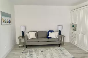788 Park Shore Dr, Naples, FL 34103 - Photo 9