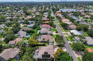 2039 Imperial Cir, Naples, FL 34110 - Photo 41