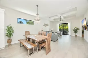 3552 Hibiscus Ave, Naples, FL 34104 - Photo 9