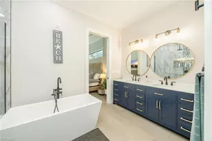 3552 Hibiscus Ave, Naples, FL 34104 - Photo 13