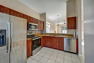 3616 Pine Oak Cir, Fort Myers, FL 33916 - Photo 7