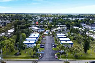 1549 Sandpiper St, Naples, FL 34102 - Photo 3