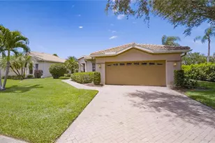 487 Preswick Ln, Naples, FL 34120 - Photo 3
