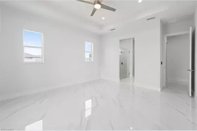 121 NE 8th Ter, Cape Coral, FL 33909 - Photo 15