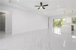 121 NE 8th Terrace, Cape Coral, FL 33909 - Photo 5